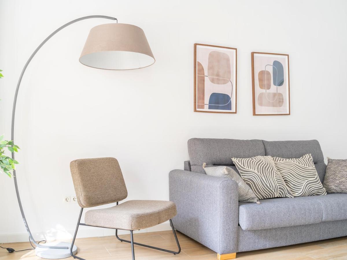Sanders Lavender - Delightful Two-Bedroom Apartment Downtown 말라가 외부 사진